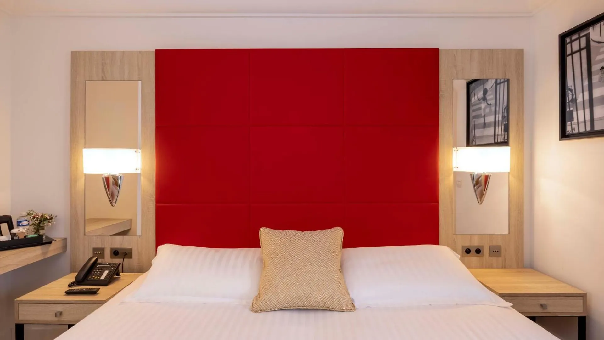 Hotel De Castiglione 4*